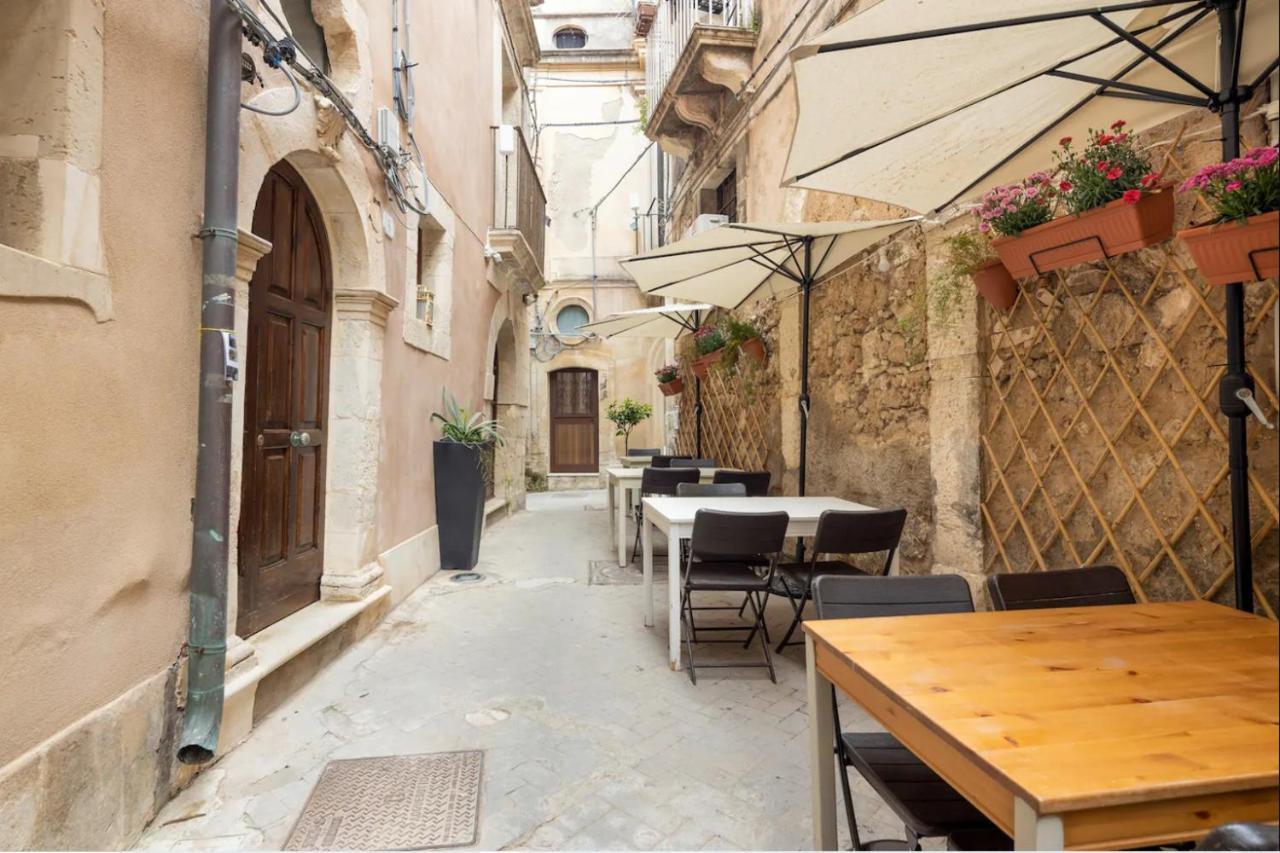 Garconniere In Ortigia Villa Сиракуза Екстериор снимка